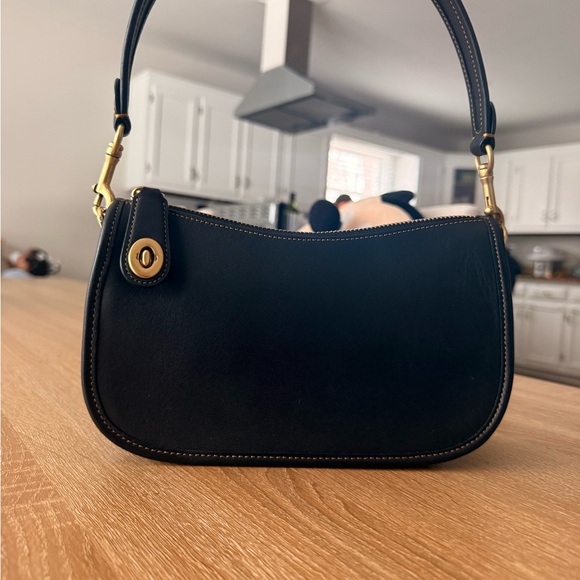 ONE DAY SALE ONLY The Coach Originals Swinger Leather Shoulder Bag - Picture 7 of 7